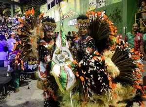 RwmX4a7B-Carnaval-de-Vitoria-Unidos-da-Piedade-1