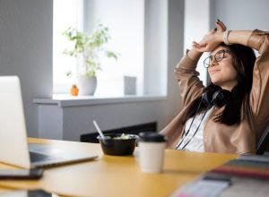 Saude-mental-no-trabalho-1536x1025