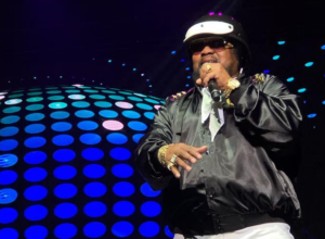 Victor-Willis-Foto-40realvillagepeopleInstagram.png
