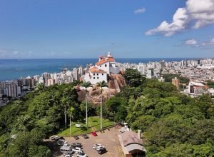 Vista-aerea-do-Convento-da-Penha.jpg