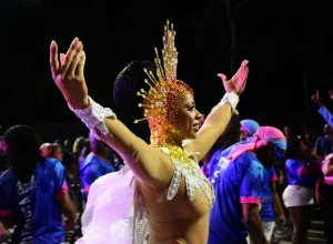 cDhAUnyv-Carnaval-de-Vitoria-2025-Novo-Imperio-3