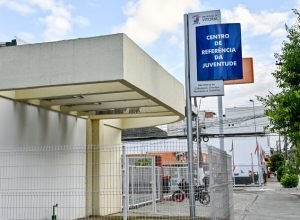 Fachada - CRJ - Centro de Refenrência da Juventude - Ilha de Santa Maria