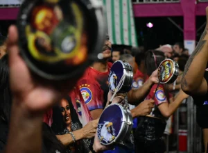 seRjZjAR-Carnaval-de-Vitoria-Boa-Vista-Ensaio-tecnico-17